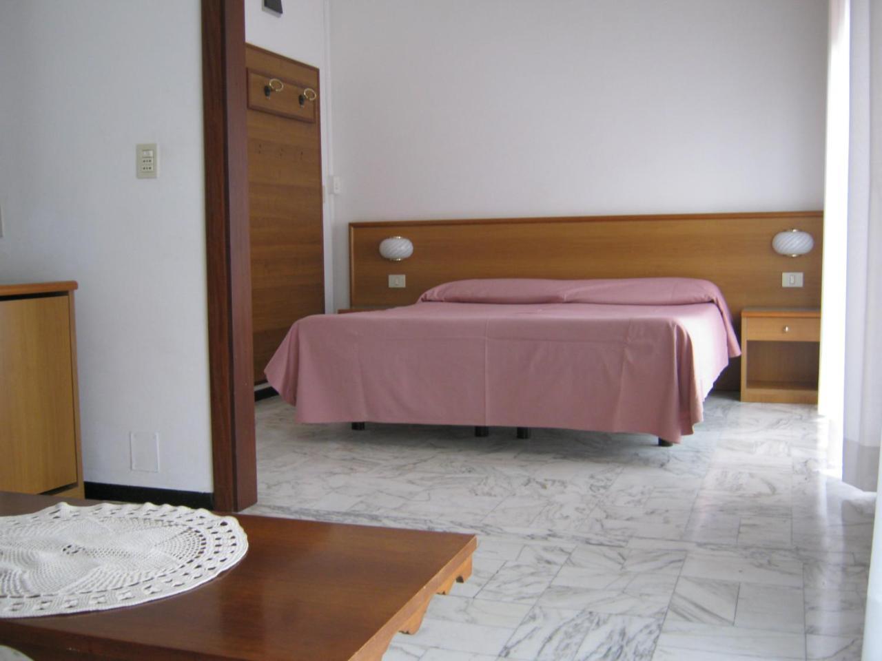 Valentino Hotel