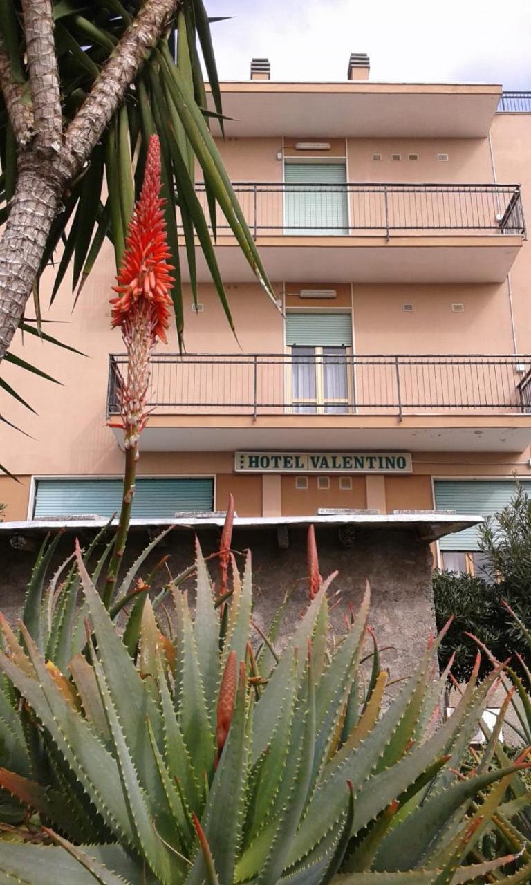 Valentino 3* Lavagna